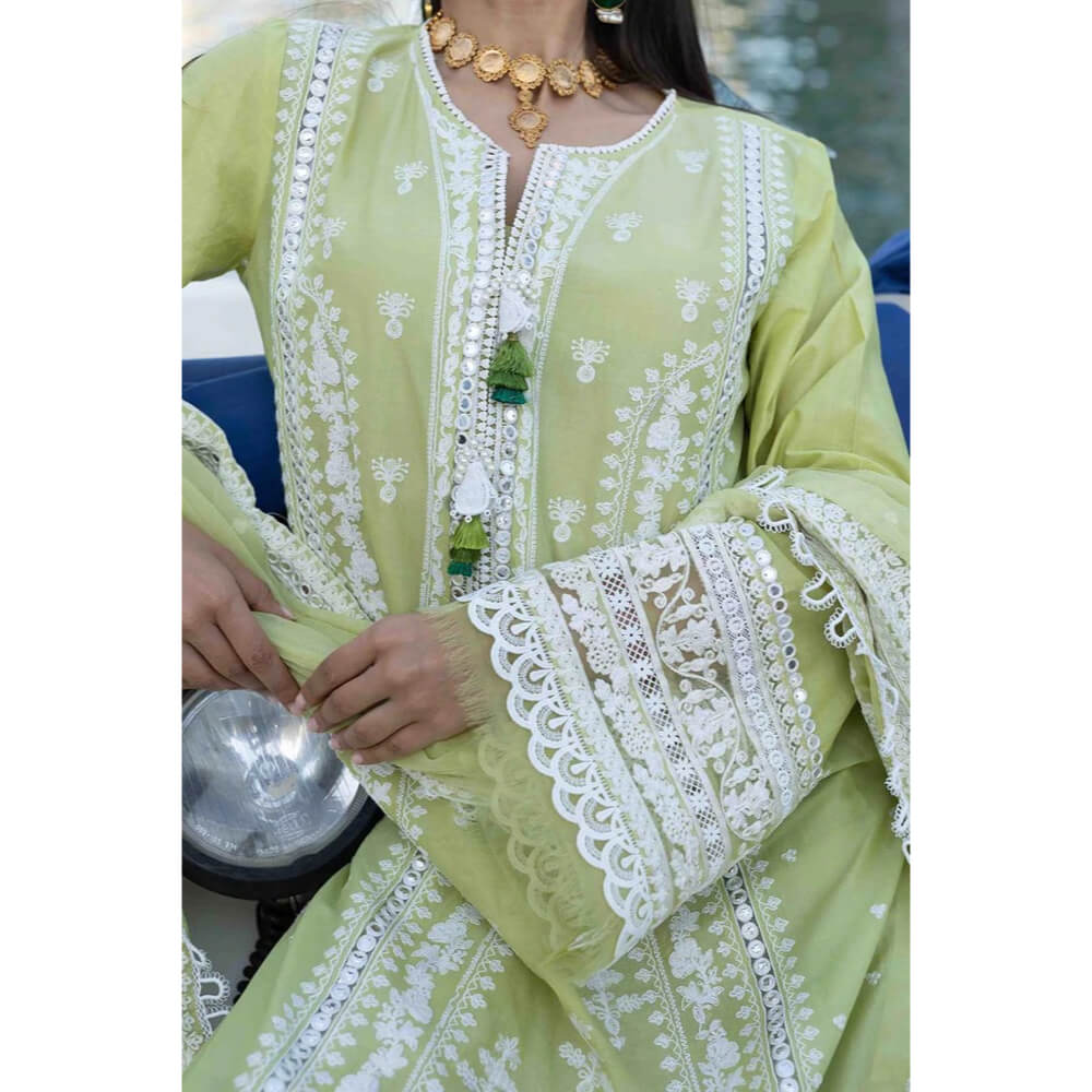 Sobia Nazir Luxury Lawn, L22-11A